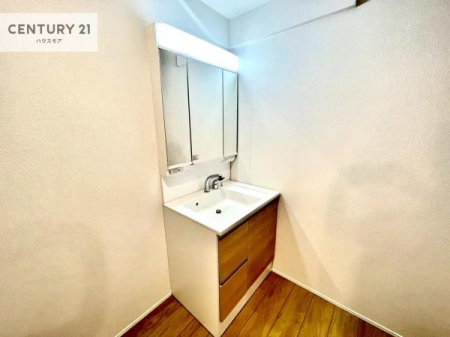 ���ʑ�E���ʏ��@�g�Ȃ�𐮂�����ʏ��́A���������厖�ł��I������̐������̂��镵�͋C�����o�I�C�����悭���g�����������܂��B�L�X�����X�y�[�X���������ł��ˁI
