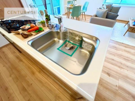 �L�b�`���@���C�h�ȃV���N�ł��ˁI�������˂ɂ������������₷���Ǝ����y�X�d�l�̃V�X�e���L�b�`���ł��I
�f�U�C�����Ƌ@�\�������˂��L�b�`���Ő�����������܂��ˁI