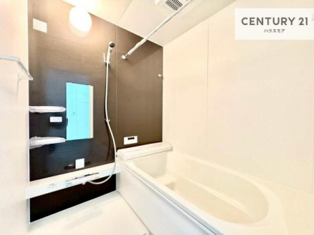 �����@�������������l�̕��͋C�̃o�X���[���́A�����o�Ă��ăo�X�^�C�����[���I
���d���撣���Ă��邲�J���ɂ��D�݂̓����̓����܂����āA�y����ł݂Ă͂������ł��傤���H�y���n�̔���J�Ò��z