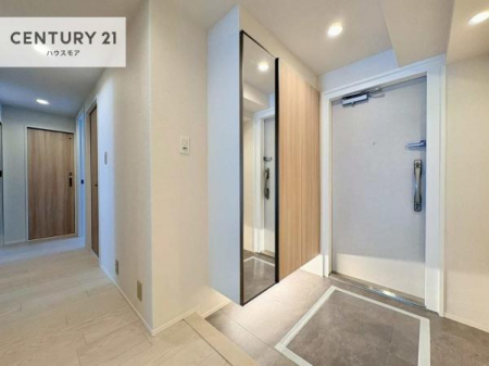 ���ց@�~���[�t���V���[�Y�{�b�N�X�t���Ȃ̂ŁA���ւ��Еt�����|�������₷���ł��I
�X�b�L���������ւŌ˂��J�����u�ԁA�������̂���S�n������Ԃ��o�}���Ă���܂��B