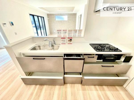 �L�b�`���@���[�X�y�[�X���L�x�ŁA�����X�y�[�X���X�b�L���ƕЕt���Ђ�`�����p�ł��܂��I
���K�ɍ�Ƃ��ł��܂��I�����̗���������܂��I