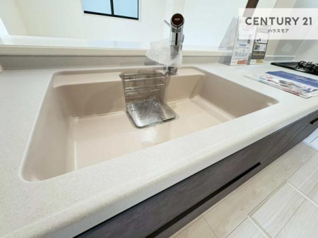 �L�b�`���@���C�h�ȃV���N�ł��ˁI�������˂ɂ������������₷���Ǝ����y�X�d�l�̃V�X�e���L�b�`���ł��I
�f�U�C�����Ƌ@�\�������˂��L�b�`���Ő�����������܂��ˁI