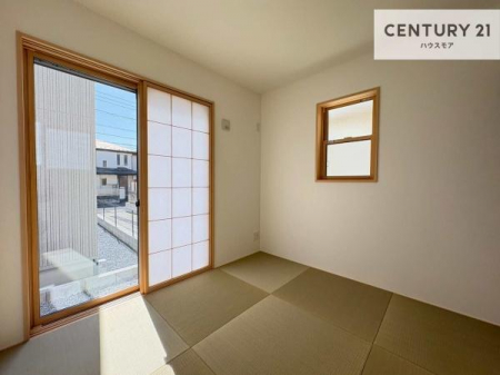 �a���@���r���O�Ɨאڂ����a���ł��I�Ǝ��̋x�e�X�y�[�X��L�b�Y�X�y�[�X�Ƃ��Ċ��p����̂��悳�����ł��ˁI
�a���̎g�����͖�����I