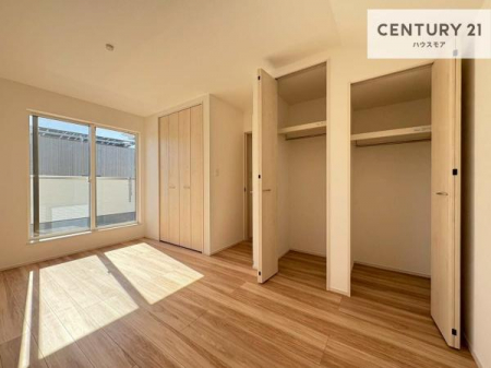 �Q���@�o���R�j�[�ɖʂ��Ă���m���ł��B���邭�����肪����A���C����������ł��܂��I���N���āA�O�ɏo�Ĕw�L�т����[�ċz�����ǂ������}������邱�Ƃ��ł��܂��B