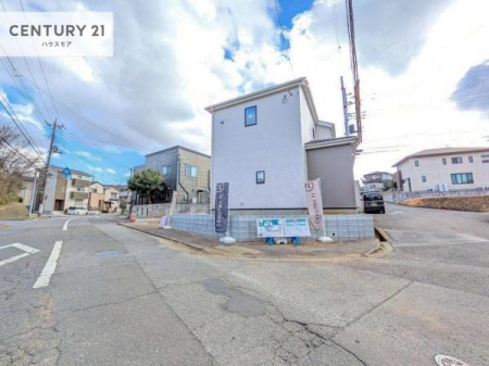 ���̑����n�@�O�ʓ��H��6���~10���I�z����ǍD�ȗ��n�ł��B
�Ԍɓ��ꂪ���ȕ������S�ł��ˁB�y���n�̔���J�Ò��z