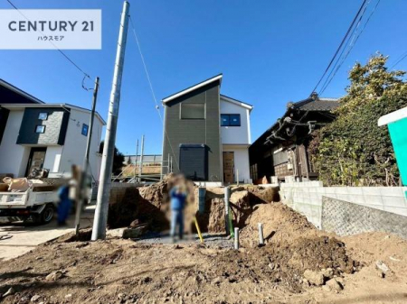 ���ԏ�@���ԃX�y�[�X��2�䕪����܂��I�Z�J���h�J�[�͂������A�o�C�N�⎩�]�ԂȂǂ��u���ꏊ�ɍ���܂���B