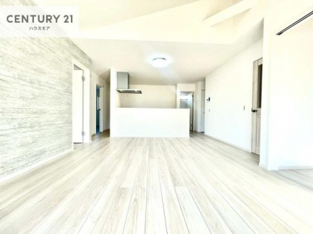 ���r���O�@�S�n�ǂ����r���O�͉Ƒ������R�ƏW�܂�܂��B�Ƒ��c�R�̎��Ԃ����������ł��B���Ƒ��ƁA����w�[���������Ԃ��߂��������ł��ˁB