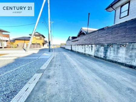 ���̑����n�@�O�ʓ��H��4.7���I�z����ǍD�ȗ��n�ł��B
�Ԍɓ��ꂪ���ȕ������S�ł��ˁB