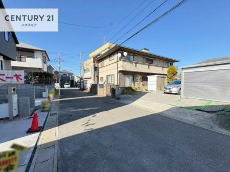 ���̑����n�@�O�ʓ��H6���I�z����ǍD�ȗ��n�ł��B
�Ԍɓ��ꂪ���ȕ������S�ł��ˁB