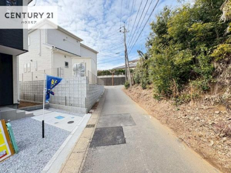 ���̑����n�@�O�ʓ��H��3.8���I�z����ǍD�ȗ��n�ł��B
�Ԍɓ��ꂪ���ȕ������S�ł��ˁB