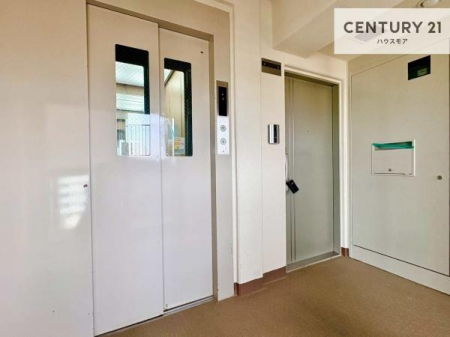 ���̑����p���@�G���x�[�^�[�����ŁA���X�̈ړ������K�B
�����̓��₨�ו��̑������ł��A�X���[�Y�ɂ��A��������܂��I