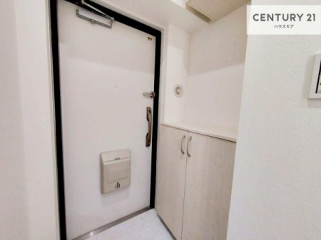 ���ց@�V���[�Y�{�b�N�X�t���Ȃ̂ŁA���ւ��Еt�����|�������₷���ł��I
�X�b�L���������ւŌ˂��J�����u�ԁA�������̂���S�n������Ԃ��o�}���Ă���܂��B