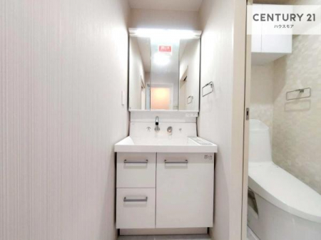 ���ʑ�E���ʏ��@�O�ʋ��d�l�̐��ʏ��́A�g�����Ȃ݂����₷������I���͎��[�ɂȂ��Ă��܂��B�h���C���[�₨���ϓ����Еt������̂Ő��ʑ������X�b�L���ƌ����邱�Ƃ��o���܂��I