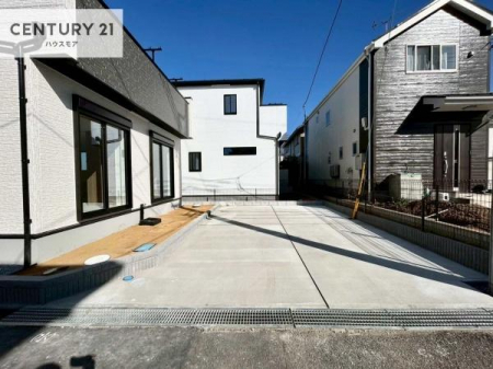 ���ԏ�@���ԃX�y�[�X��2�䕪����܂��I�Z�J���h�J�[�͂������A�o�C�N�⎩�]�ԂȂǂ��u���ꏊ�ɍ���܂���B