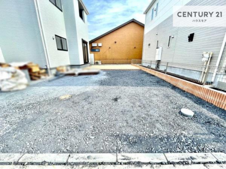 ���ԏ�@���ԃX�y�[�X��3�䕪����܂��I�Z�J���h�J�[�͂������A�o�C�N�⎩�]�ԂȂǂ��u���ꏊ�ɍ���܂���B