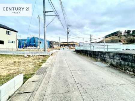 ���̑����n�@�O�ʓ��H��6���~5���I�z����ǍD�ȗ��n�ł��B
�Ԍɓ��ꂪ���ȕ������S�ł��ˁB