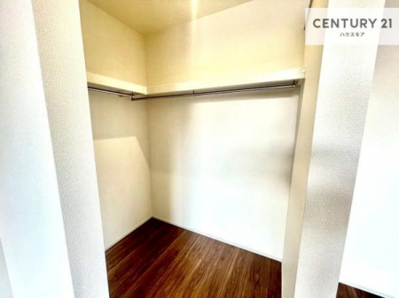 ���[�@�E�H�[�N�C���N���[�[�b�g�t���ł��B��������̂��m���Ȃǂ����[���Ă��������ł��ˁI���ɂ���@�������ȂǋG�ߕ��̑傫�ȉƓd�����[�ł��܂��I