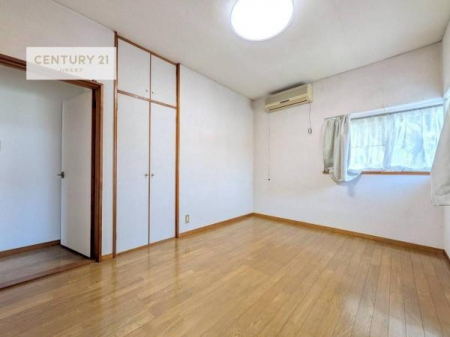 �m���@���[�X�y�[�X�����Ă��܂��I�������X�b�L�����ڂ��鎖���ł��܂��ˁB
�Ƌ��I�΂Ȃ��V���v���ȃf�U�C���ׁ̈A�Ƌ��I�΂����C�ɓ���̋�ԍ�肪�ł������ł��ˁB