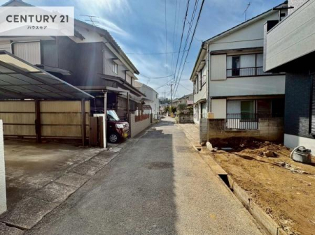 ���̑����n�@�O�ʓ��H4���I�z����ǍD�ȗ��n�ł��B
�Ԍɓ��ꂪ���ȕ������S�ł��ˁB