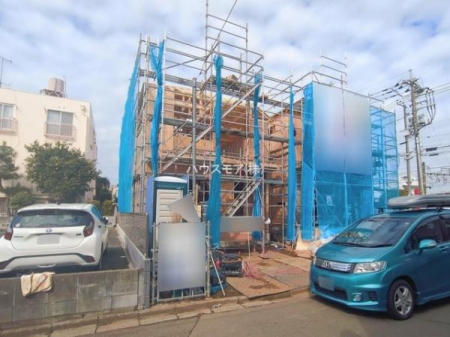 ���ԏ�@���ԃX�y�[�X��2�䕪����܂��I�Z�J���h�J�[�͂������A�o�C�N�⎩�]�ԂȂǂ��u���ꏊ�ɍ���܂���B