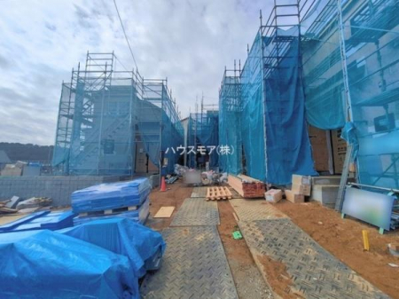 ���ԏ�@���ԃX�y�[�X��2�䕪����܂��I�Z�J���h�J�[�͂������A�o�C�N�⎩�]�ԂȂǂ��u���ꏊ�ɍ���܂���B