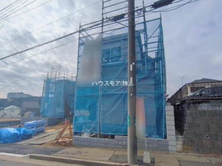 ���ԏ�@���ԃX�y�[�X��2�䕪����܂��I�Z�J���h�J�[�͂������A�o�C�N�⎩�]�ԂȂǂ��u���ꏊ�ɍ���܂���B