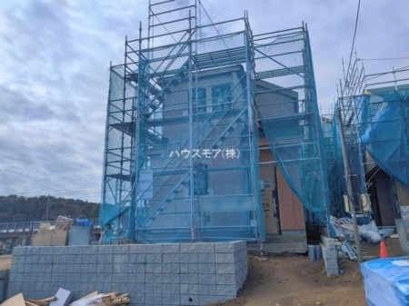 ���ԏ�@���ԃX�y�[�X��2�䕪����܂��I�Z�J���h�J�[�͂������A�o�C�N�⎩�]�ԂȂǂ��u���ꏊ�ɍ���܂���B