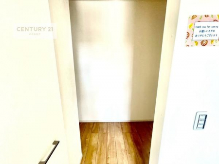 ���[�@�E�H�[�N�C���N���[�[�b�g�t���ł��B��������̂��m���Ȃǂ����[���Ă��������ł��ˁI���ɂ���@�������ȂǋG�ߕ��̑傫�ȉƓd�����[�ł��܂��I