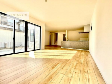 ���r���O�@�J�����̂���L�XLDK�I�\�t�@�[��_�C�j���O�e�[�u����u���Ă������ɂȂ�Ȃ��̂ŉ��K�ɉ߂����܂��I�R�~���j�P�[�V���������₷�����r���O�ł��I