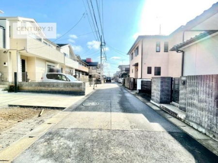 ���̑����n�@�O�ʓ��H��4.5���I�z����ǍD�ȗ��n�ł��B
�Ԍɓ��ꂪ���ȕ������S�ł��ˁB