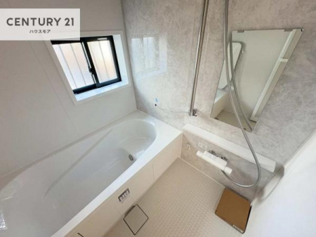 �����@������Ƃ����������̂���o�X���[���I���K�ȃo�X�^�C��������܂��I
1���̔�����������Ɩ����Ă����f�G�ȃ����N�[�[�V������ԂɂȂ肻���ł��ˁB