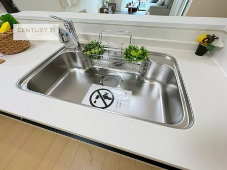 �L�b�`���@���C�h�ȃV���N�ł��ˁI�������˂ɂ������������₷���Ǝ����y�X�d�l�̃V�X�e���L�b�`���ł��I
�f�U�C�����Ƌ@�\�������˂��L�b�`���Ő�����������܂��ˁI