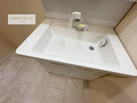 ���ʑ�E���ʏ��@�[�����ʑ�{�E���́A�������˂ɂ����̂ł�����ꂪ�y�X�I���������ۂĂ܂��I
�L���C�Ȑ��ʏ��Ŏ��������̃��`�x�[�V�������オ��܂��ˁI