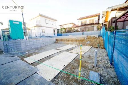 ���ԏ�@���ԃX�y�[�X��2�䕪����܂��I�Z�J���h�J�[�͂������A�o�C�N�⎩�]�ԂȂǂ��u���ꏊ�ɍ���܂���B