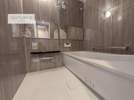 �����@�������������l�̕��͋C�̃o�X���[���́A�����o�Ă��ăo�X�^�C�����[���I
���d���撣���Ă��邲�J���ɂ��D�݂̓����̓����܂����āA�y����ł݂Ă͂������ł��傤���H