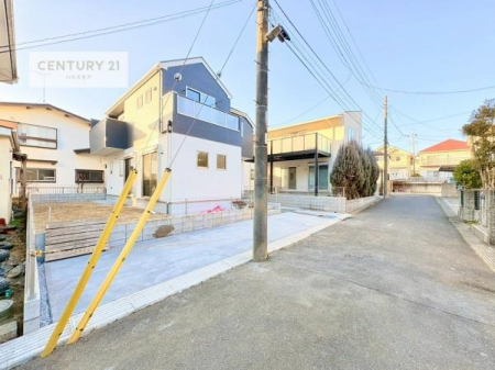 ���̑����n�@�O�ʓ��H��4.49���I�z����ǍD�ȗ��n�ł��B
�Ԍɓ��ꂪ���ȕ������S�ł��ˁB