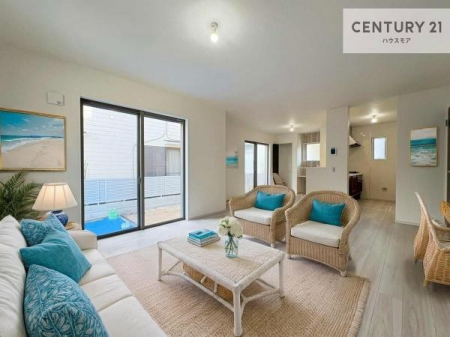 ���r���O�@�Ƌ��CG�p�[�X�ł��B��؂ȉƑ����W�܂邩�炱��LDK�ɂ͂�����肽���B
�q�����������C�ɏ΂��Ȃ��瑖�����Ă���p�����������u�L���Ƃɂ��ėǂ������v�Ǝv���u�Ԃł��B