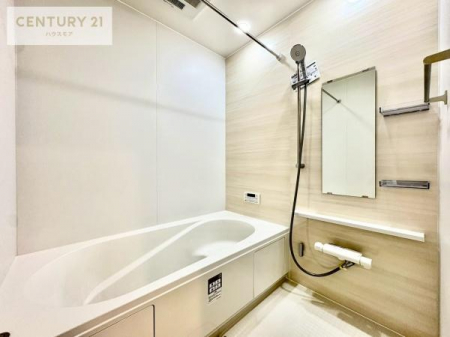 �����@�y���n�̔���J�Ò��z
�������������l�̕��͋C�̃o�X���[���́A�����o�Ă��ăo�X�^�C�����[���I
���d���撣���Ă��邲�J���ɂ��D�݂̓����̓����܂����āA�y����ł݂Ă͂������ł��傤���H