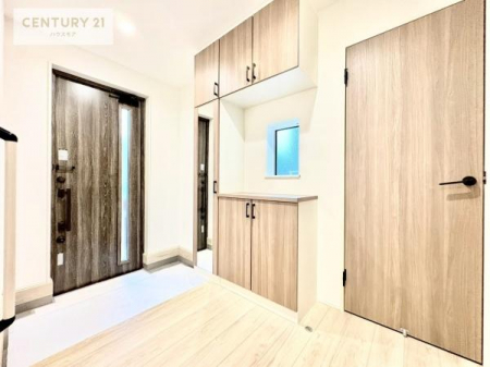 ���ց@�y���n�̔���J�Ò��z
�V���[�Y�{�b�N�X�t���Ȃ̂ŁA���ւ��Еt�����|�������₷���ł��I
�X�b�L���������ւŌ˂��J�����u�ԁA�������̂���S�n������Ԃ��o�}���Ă���܂��B
