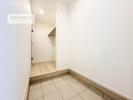 ���[�@�V���[�Y�C���N���[�N�t���ł��I�V���[�Y�����łȂ��x�r�[�J�[��܂��ݎ��]�ԁA�A�E�g�h�A�p�i���X�b�L���ƕЕt�����܂��I���r���O�Ɍq����t�@�~���[�N���[�N���������܂��I