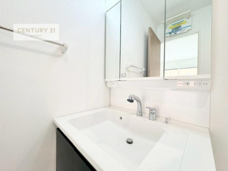 ���ʑ�E���ʏ��@�[�����ʑ�{�E���́A�������˂ɂ����̂ł�����ꂪ�y�X�I���������ۂĂ܂��I
�L���C�Ȑ��ʏ��Ŏ��������̃��`�x�[�V�������オ��܂��ˁI