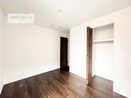 �m���@���[�X�y�[�X�����Ă��܂��I�������X�b�L�����ڂ��鎖���ł��܂��ˁB
�Ƌ��I�΂Ȃ��V���v���ȃf�U�C���ׁ̈A�Ƌ��I�΂����C�ɓ���̋�ԍ�肪�ł������ł��ˁB