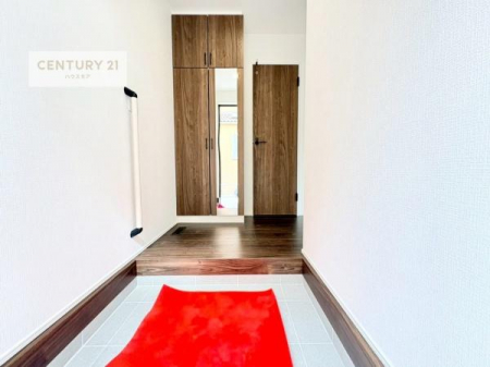 ���ց@�~���[�t���V���[�Y�{�b�N�X�t���Ȃ̂ŁA���ւ��Еt�����|�������₷���ł��I
�X�b�L���������ւŌ˂��J�����u�ԁA�������̂���S�n������Ԃ��o�}���Ă���܂��B