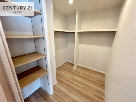 ���[�@��^�̃t�@�~���[�N���[�N�t���I���Ƒ��F�l�̗m����J�o���A�G�߂̕��Ȃǎ��[�ł���D�ꂽ�X�y�[�X�ł��I