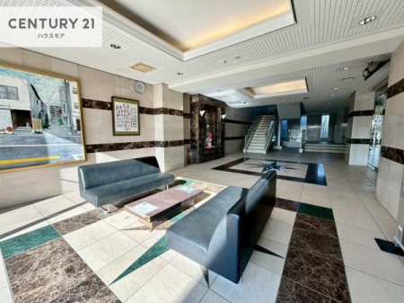 ���r�[�@���r�[�͖��邭�J���������ς��ł��B����������������āA�o�}���Ă���܂��B
