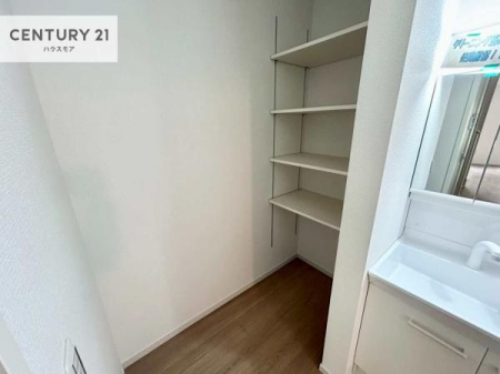 ���ʑ�E���ʏ��@���[�����Ղ�̐��ʎ��I���p�i�̃X�g�b�N��o�X�^�I�����X�b�L���Ǝ��[�ł��Ď��o���₷���I����肪�X�b�L���Еt���ċC�����̗ǂ���ԁI