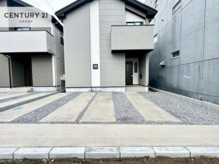 ���ԏ�@���ԃX�y�[�X��2�䕪����܂��I�Z�J���h�J�[�͂������A�o�C�N�⎩�]�ԂȂǂ��u���ꏊ�ɍ���܂���B