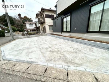 ���ԏ�@���ԃX�y�[�X��2�䕪����܂��I�Z�J���h�J�[�͂������A�o�C�N�⎩�]�ԂȂǂ��u���ꏊ�ɍ���܂���B