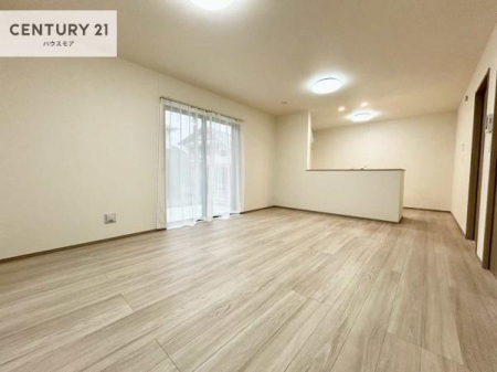 ���r���O�@�S�n�ǂ����r���O�͉Ƒ������R�ƏW�܂�܂��B�Ƒ��c�R�̎��Ԃ����������ł��B���Ƒ��ƁA����w�[���������Ԃ��߂��������ł��ˁB