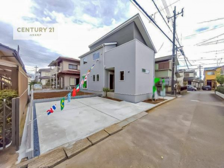 ���̑����n�@�O�ʓ��H4���I�z����ǍD�ȗ��n�ł��B
�Ԍɓ��ꂪ���ȕ������S�ł��ˁB